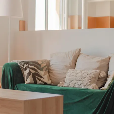 Apartment Spacieux - Vue Pyrenees - Hypercentre *