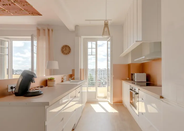 Apartment Spacieux - Vue Pyrenees - Hypercentre *